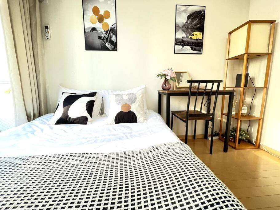Comma House Takadanobaba 401 Apartment